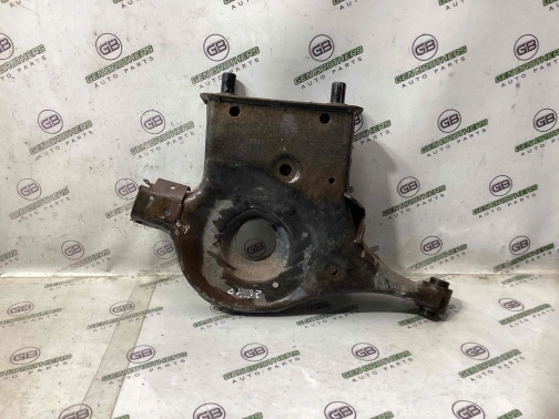Кулак задний правый 2540-410 Nissan Maxima A36  551B03TA0D 