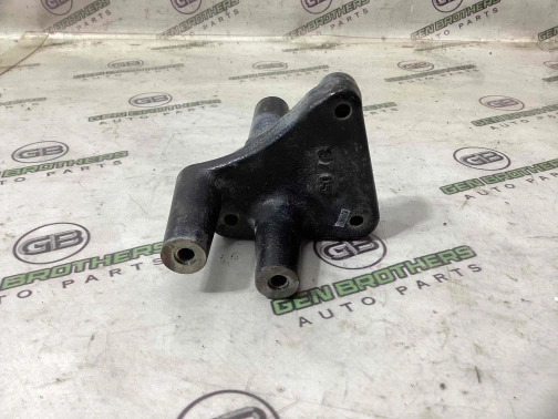 Кронштейн двигателя 2540-438 Nissan Maxima A36  112464RA0A 