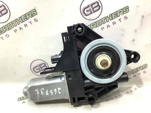 Моторчик стеклоподъемника 2667-176 Dodge Journey  68209825AA 