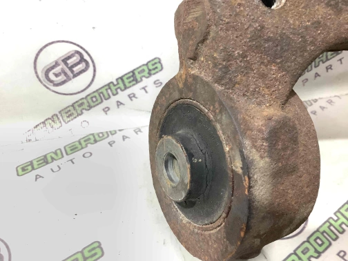 Кулак задний левый 2667-269 Dodge Journey  68083245AC 