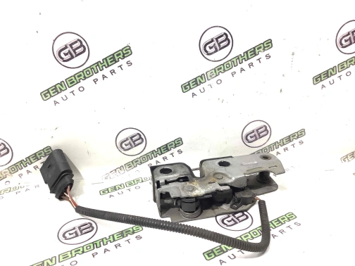 Замок капота, трос капота 3045-044 Volkswagen Touareg  7P6823509B 