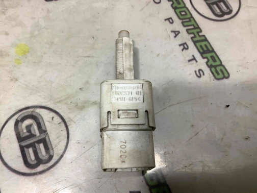 Кнопки (другое), блоки кнопок 3452-267 Nissan Rogue T32 / X-trail  F80CS71U1 