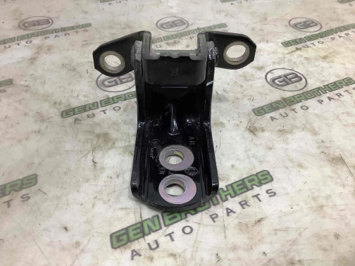 Петля дверей, замка дверей 3452-466 Nissan Rogue T32 / X-trail  824204CL0A 