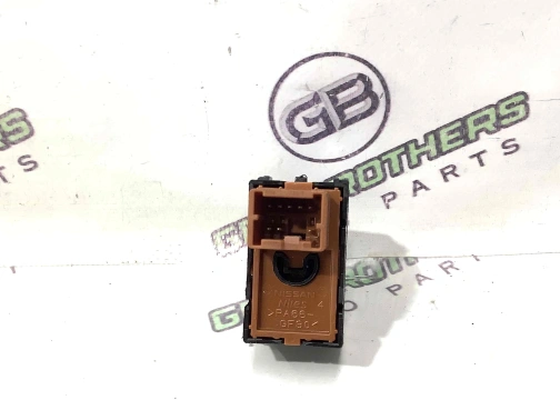 Кнопки (другое), блоки кнопок 3581-521 Infiniti QX60  255001MA1C 