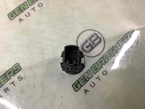 Кнопка запуска двигателя, корпус 3793-365 Audi a6  4G1905217A 