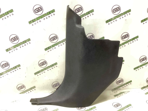 Обшивка передней стойки левая 3961-165 Dodge Durango  1VK45DX9AA 