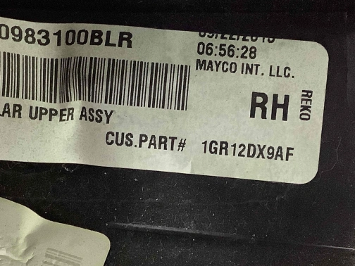 Обшивка задней стойки правая 3961-375 Dodge Durango  1GR12DX9AF 
