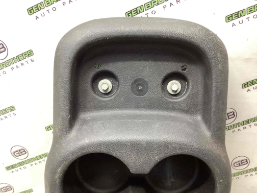 Подстаканник 3961-383 Dodge Durango  1WQ01TRMAB 