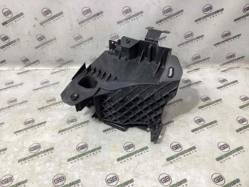 Крышка, корпус блока предохранителей 3961-614 Dodge Durango  04692263AD 