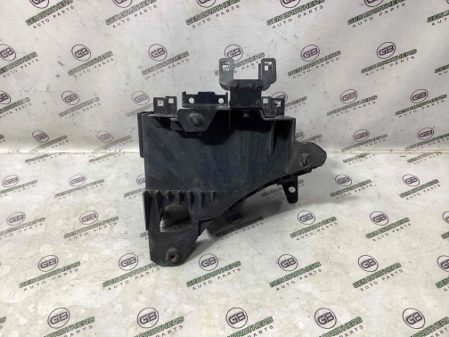 Крышка, корпус блока предохранителей 3961-614 Dodge Durango  04692263AD 