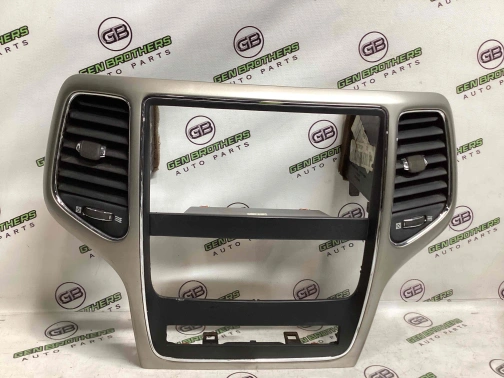 Рамка магнитолы 4064-215 Jeep Grand Cherokee 10-14  1TN98GFAAA 