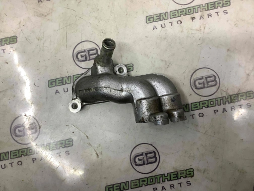 Фланец системы охлаждения 4390-558 Nissan Maxima A36  14075JA10A 
