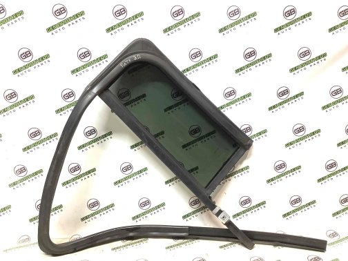 Стекло форточки дверей 4411-1012 Jeep Patriot  5067772AD 