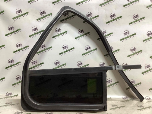 Стекло форточки дверей 4411-1014 Jeep Patriot  5067773AD 