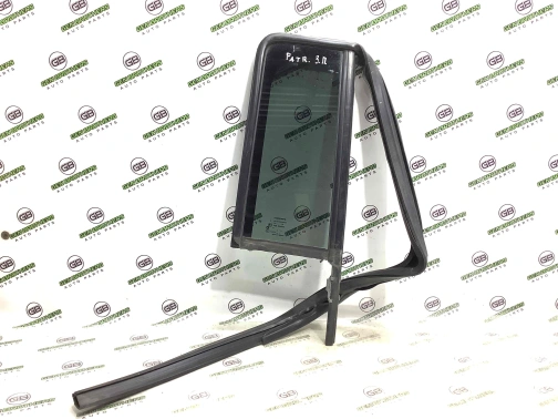 Стекло форточки дверей 4411-1241 Jeep Patriot  5067772AD 