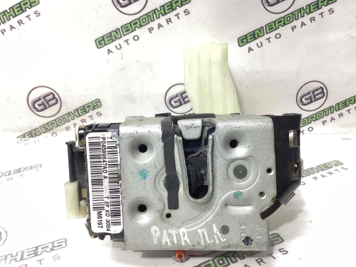 Замок двери передней левой 4411-1376 Jeep Patriot  04589647AD 