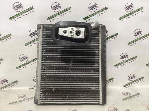 Испаритель кондиционера 4411-586 Jeep Patriot  68157051AA 