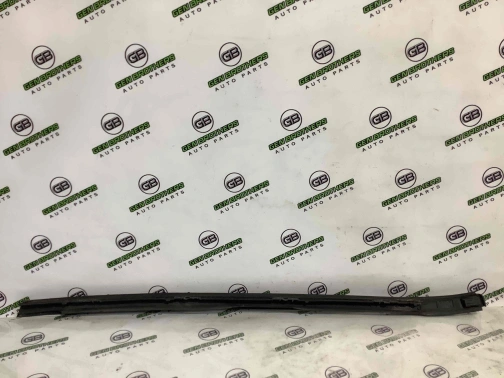 Молдинг лобового стекла 4411-606 Jeep Patriot  1BB33RXFAG 