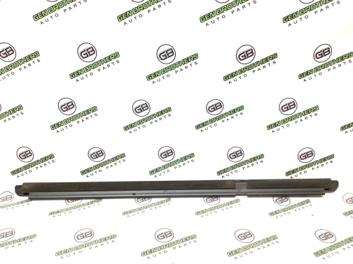 Уплотнитель стекла/двери 4411-896 Jeep Patriot  5067752AD 