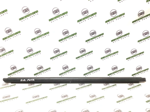 Уплотнитель стекла/двери 4411-897 Jeep Patriot  5067754AB 