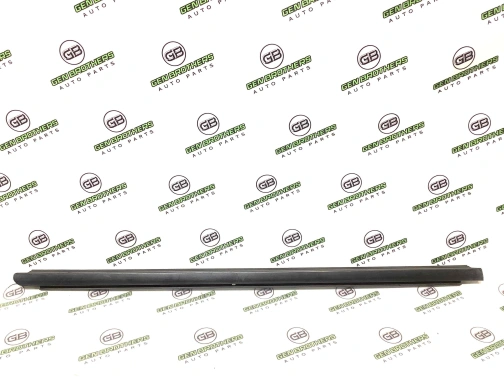 Уплотнитель стекла/двери 4411-898 Jeep Patriot  5067754AB 