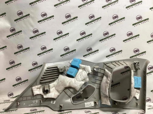 Обшивка задней стойки правая 4433-113 Jeep Compass 17-23  5US22TRMAB 