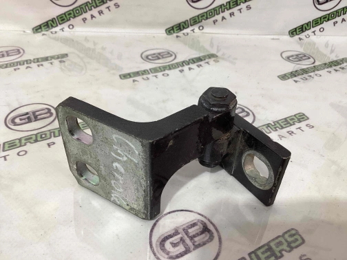 Петля дверей, замка дверей 4444-073 Jeep Cherokee KL 14-18  68140737AB 