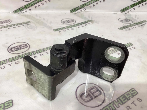 Петля дверей, замка дверей 4444-074 Jeep Cherokee KL 14-18  68140737AB 