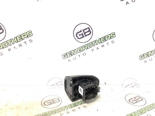 Заглушка ручки двери 4444-1064 Jeep Cherokee KL 14-18  1SZ22AXRAE 
