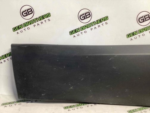 Молдинг двери передней левой 4444-372 Jeep Cherokee KL 14-18  1YW33RXFAA 