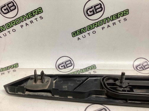 Подсветка номера 4444-385 Jeep Cherokee KL 14-18  5RN33RXFAA 