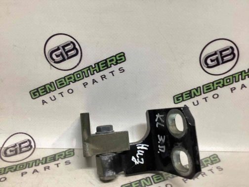 Петля дверей, замка дверей 4444-661 Jeep Cherokee KL 14-18  68140736AB 