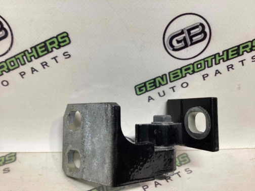 Петля дверей, замка дверей 4444-661 Jeep Cherokee KL 14-18  68140736AB 