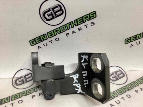 Петля дверей, замка дверей 4444-662 Jeep Cherokee KL 14-18  68140734AB 