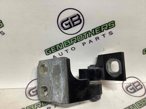 Петля дверей, замка дверей 4444-662 Jeep Cherokee KL 14-18  68140734AB 