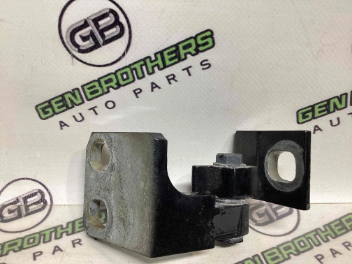 Петля дверей, замка дверей 4444-663 Jeep Cherokee KL 14-18  68140736AB 