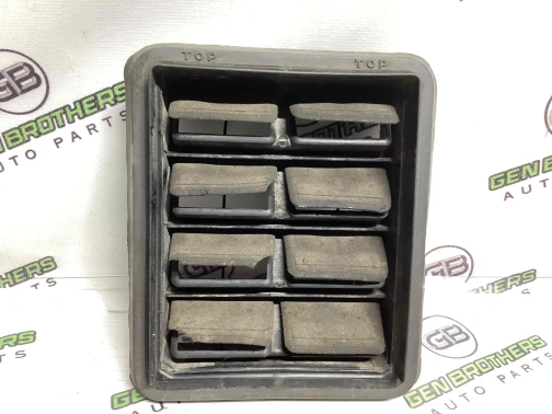 Щиток вентиляции 4444-832 Jeep Cherokee KL 14-18  68260545AA 