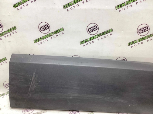 Молдинг двери передней правой 4444-889 Jeep Cherokee KL 14-18  1YW32TRMAB 