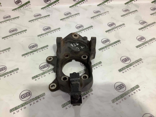 Кулак задний левый 4455-010 Jeep Renegade  68246624AA 