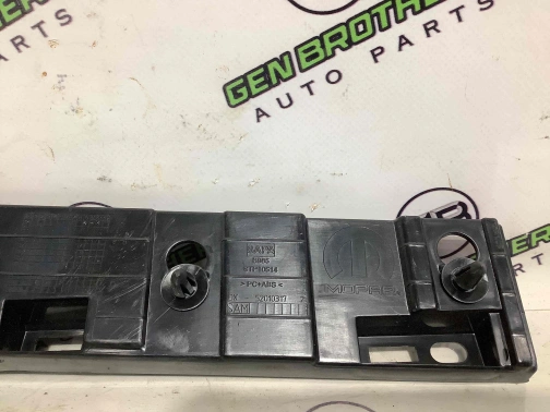 Крепление, кронштейн 4455-100 Jeep Renegade  52010317 