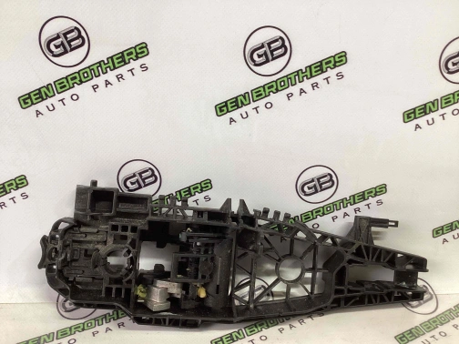Кронштейн ручки дверей 4455-187 Jeep Renegade  68247248AA 