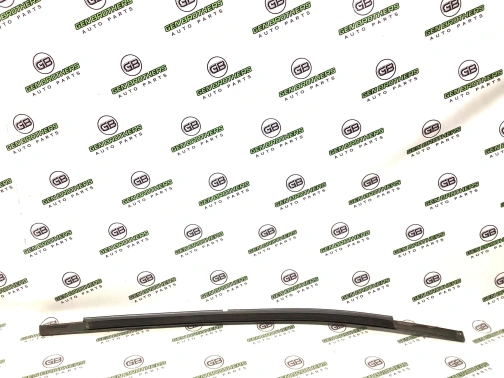 Уплотнитель стекла/двери 4455-190 Jeep Renegade  68256361AA 