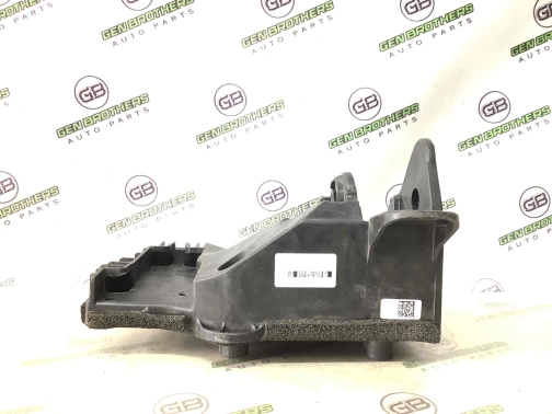 Крепление, кронштейн 4456-038 Jeep Renegade  68281755AA 