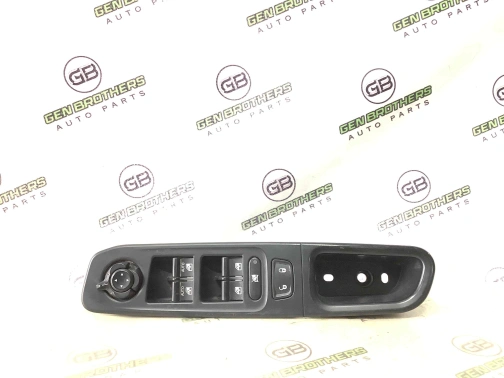 Кнопки управления стеклоподъемниками 4456-048 Jeep Renegade  6EZ84LXHAA 