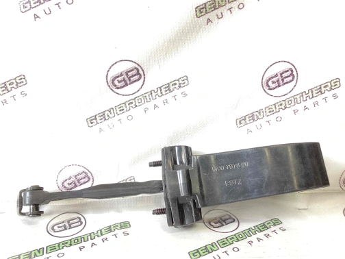 Ограничитель открывания дверей 4456-368 Jeep Renegade  68247276AA 