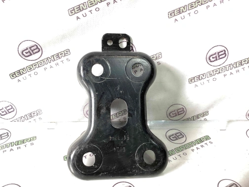 Крепление, кронштейн 4456-552 Jeep Renegade  68246682aa 