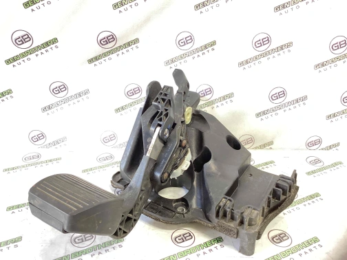 Педаль тормоза 4456-696 Jeep Renegade  68263292AA 