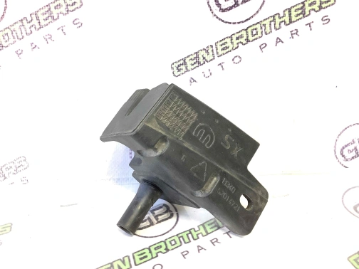 Уплотнитель капота, изолятор, шуба 4456-749 Jeep Renegade  52014721 