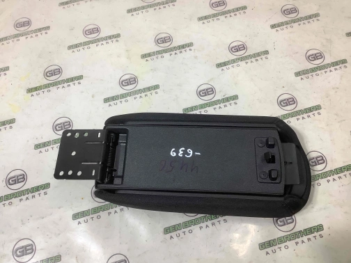 Подлокотник 4456-762 Jeep Renegade  5UX25LXHAA 