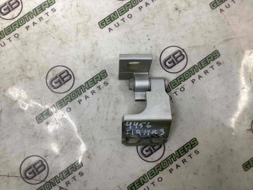 Петля дверей, замка дверей 4456-770 Jeep Renegade  68200945AA 